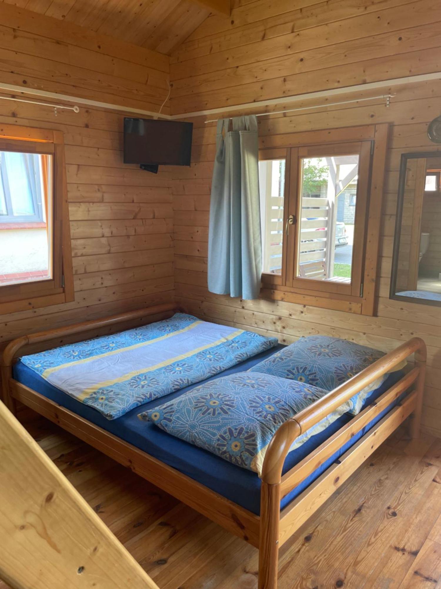 Pokoje I Domki Letniskowe Bros Dziwnów Esterno foto