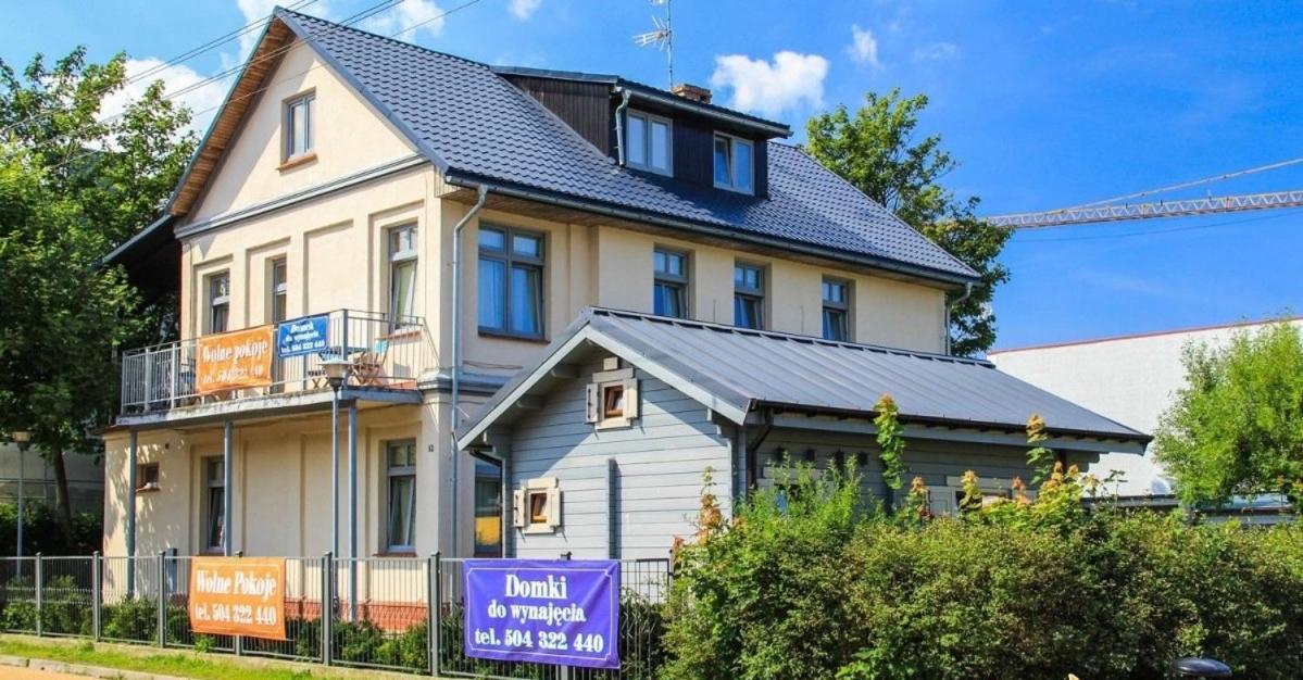 Pokoje I Domki Letniskowe Bros Dziwnów Esterno foto